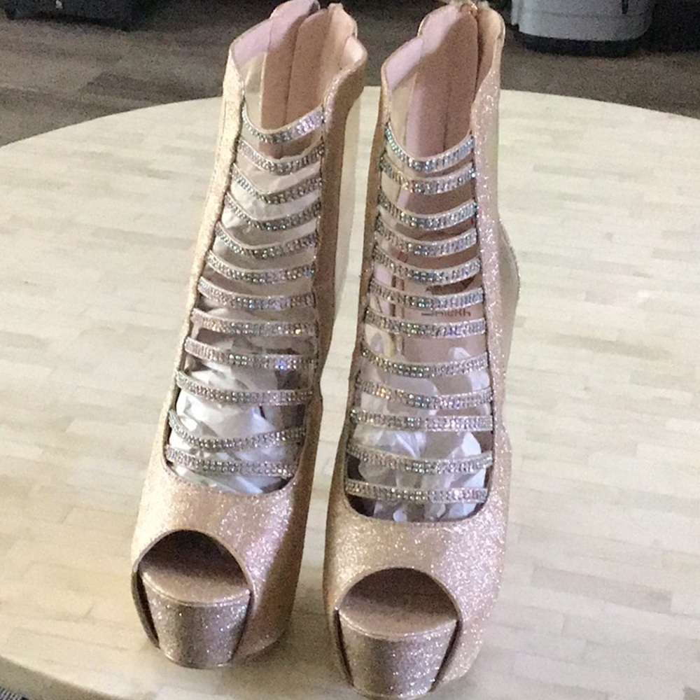 Tiffany/Champion high heels